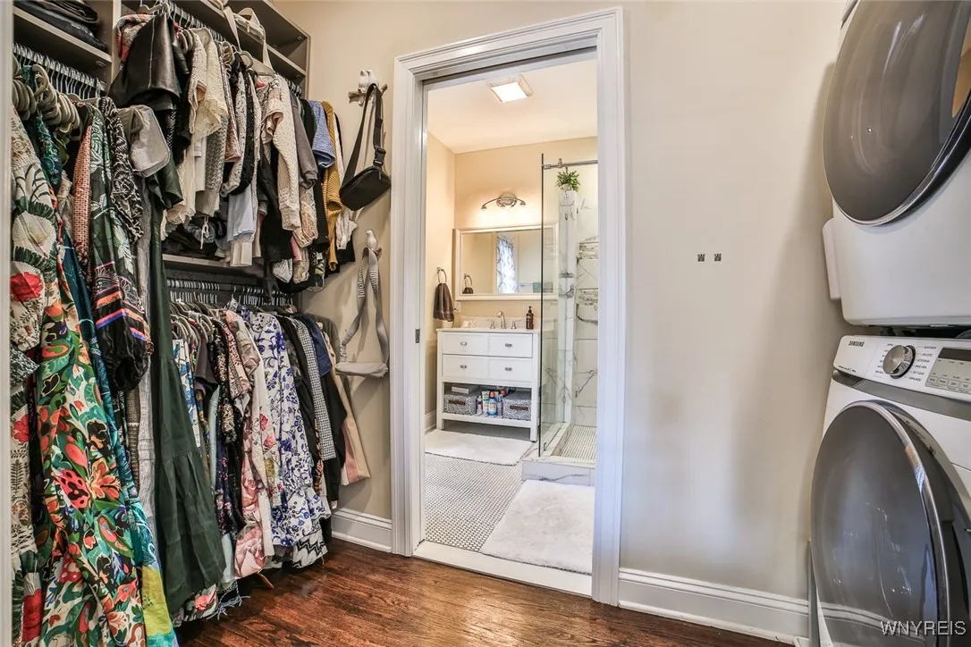 164 Harvard Place, Buffalo, New York 14209, Buffalo, New York 14209, 3 Bedrooms Bedrooms, 10 Rooms Rooms,2 BathroomsBathrooms,Residential,For Sale,164 Harvard Place, Buffalo, New York 14209,B1628857