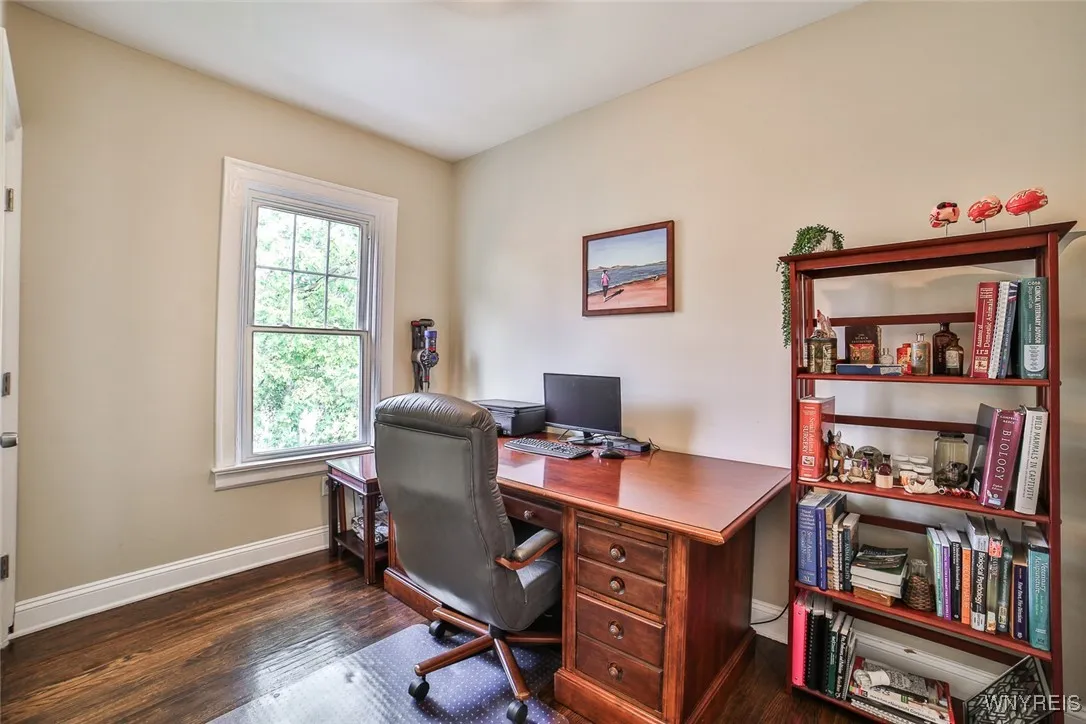 164 Harvard Place, Buffalo, New York 14209, Buffalo, New York 14209, 3 Bedrooms Bedrooms, 10 Rooms Rooms,2 BathroomsBathrooms,Residential,For Sale,164 Harvard Place, Buffalo, New York 14209,B1628857