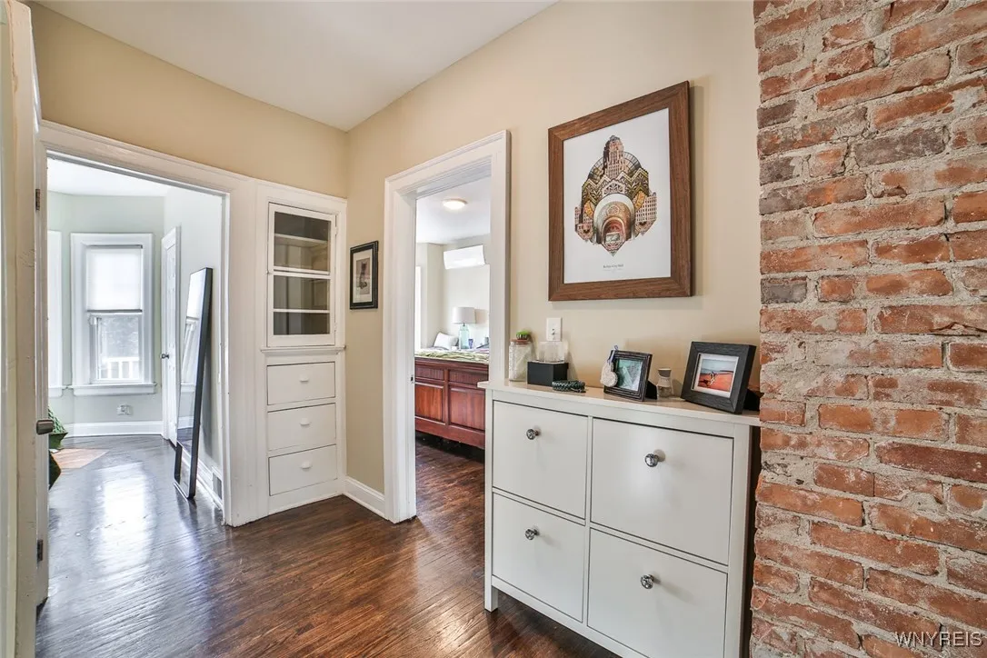 164 Harvard Place, Buffalo, New York 14209, Buffalo, New York 14209, 3 Bedrooms Bedrooms, 10 Rooms Rooms,2 BathroomsBathrooms,Residential,For Sale,164 Harvard Place, Buffalo, New York 14209,B1628857