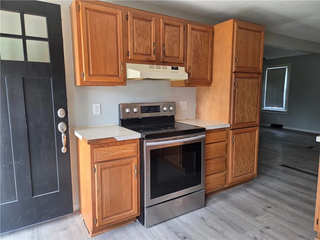 975 Sebring Avenue, Southport, New York 14871, Southport, New York 14871, 2 Bedrooms Bedrooms, 4 Rooms Rooms,1 BathroomBathrooms,Residential,For Sale,975 Sebring Avenue, Southport, New York 14871,R1629166
