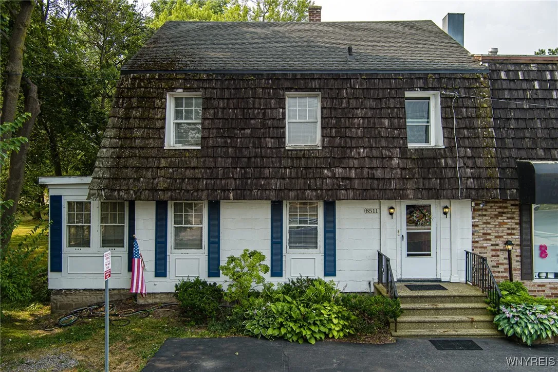 8511 Sheridan Drive 1, Clarence, New York 14221, Clarence, New York 14221, 3 Bedrooms Bedrooms, 6 Rooms Rooms,1 BathroomBathrooms,Residential Lease,Closed,8511 Sheridan Drive 1, Clarence, New York 14221,B1628969
