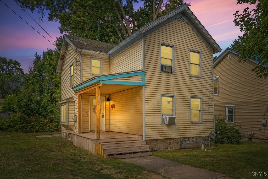 207 Lake Street, Oneida, New York 13421, Oneida, New York 13421, 3 Bedrooms Bedrooms, 8 Rooms Rooms,2 BathroomsBathrooms,Residential,Closed,207 Lake Street, Oneida, New York 13421,0,S1628006