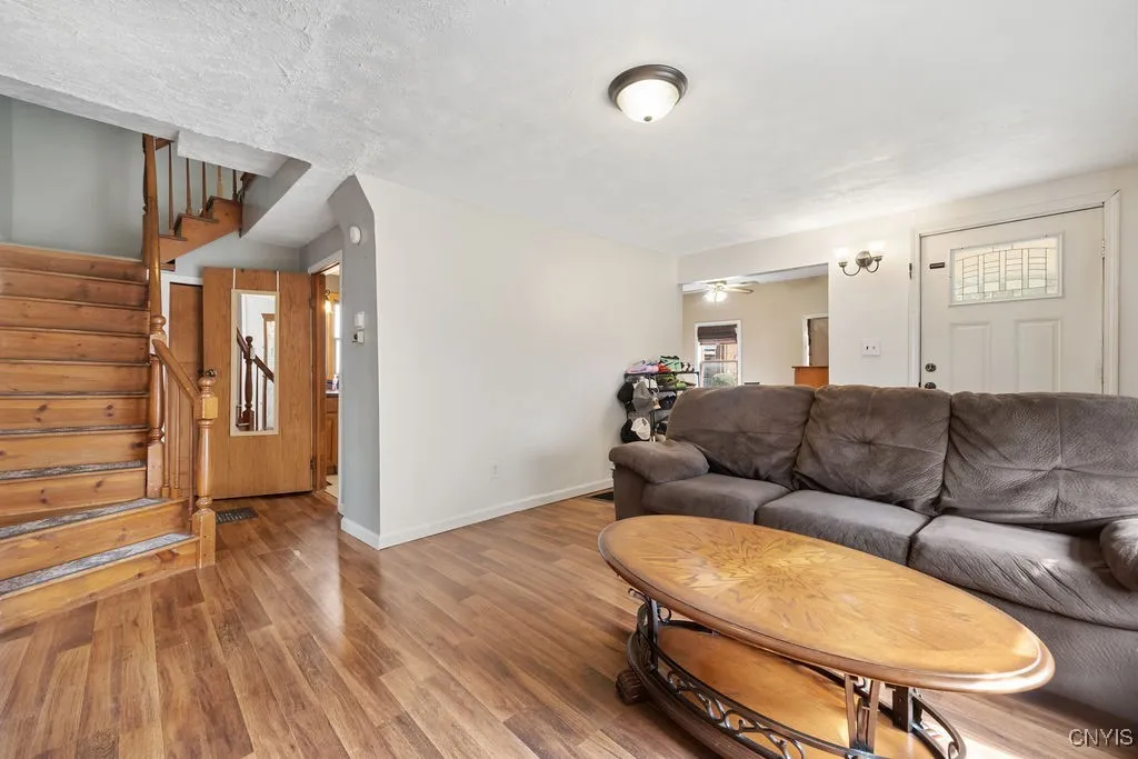 207 Lake Street, Oneida, New York 13421, Oneida, New York 13421, 3 Bedrooms Bedrooms, 8 Rooms Rooms,2 BathroomsBathrooms,Residential,Closed,207 Lake Street, Oneida, New York 13421,0,S1628006