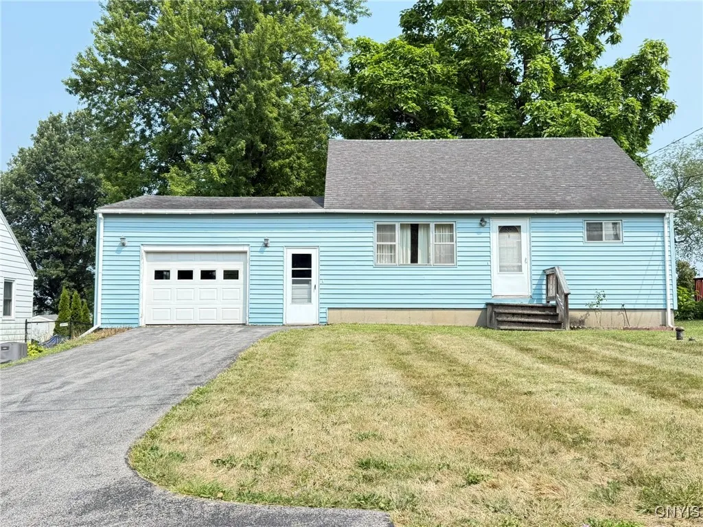 154 West Kendall Drive, Manlius, New York 13057, Manlius, New York 13057, 4 Bedrooms Bedrooms, 6 Rooms Rooms,1 BathroomBathrooms,Residential,Closed,154 West Kendall Drive, Manlius, New York 13057,0,S1629136