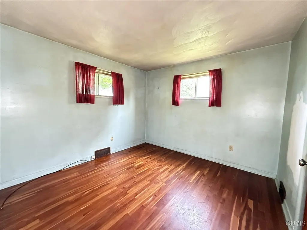 154 West Kendall Drive, Manlius, New York 13057, Manlius, New York 13057, 4 Bedrooms Bedrooms, 6 Rooms Rooms,1 BathroomBathrooms,Residential,Closed,154 West Kendall Drive, Manlius, New York 13057,0,S1629136