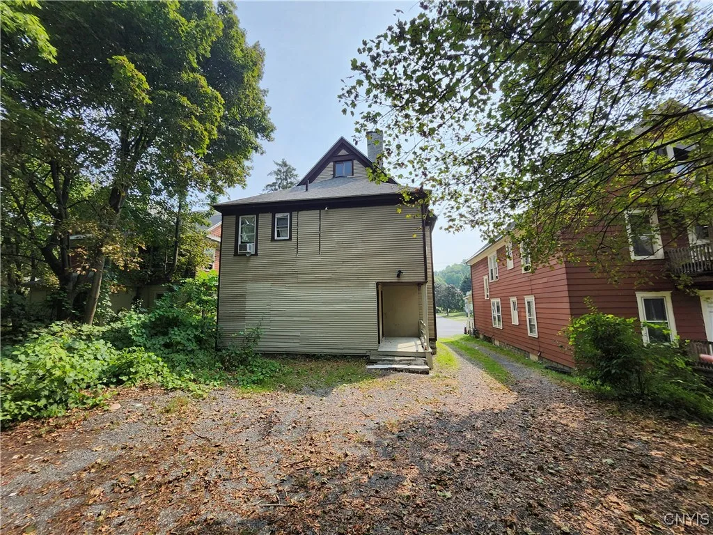 3720 South Salina Street, Syracuse, New York 13205, Syracuse, New York 13205, 4 Bedrooms Bedrooms, ,3 BathroomsBathrooms,Residential,For Sale,3720 South Salina Street, Syracuse, New York 13205,S1629196
