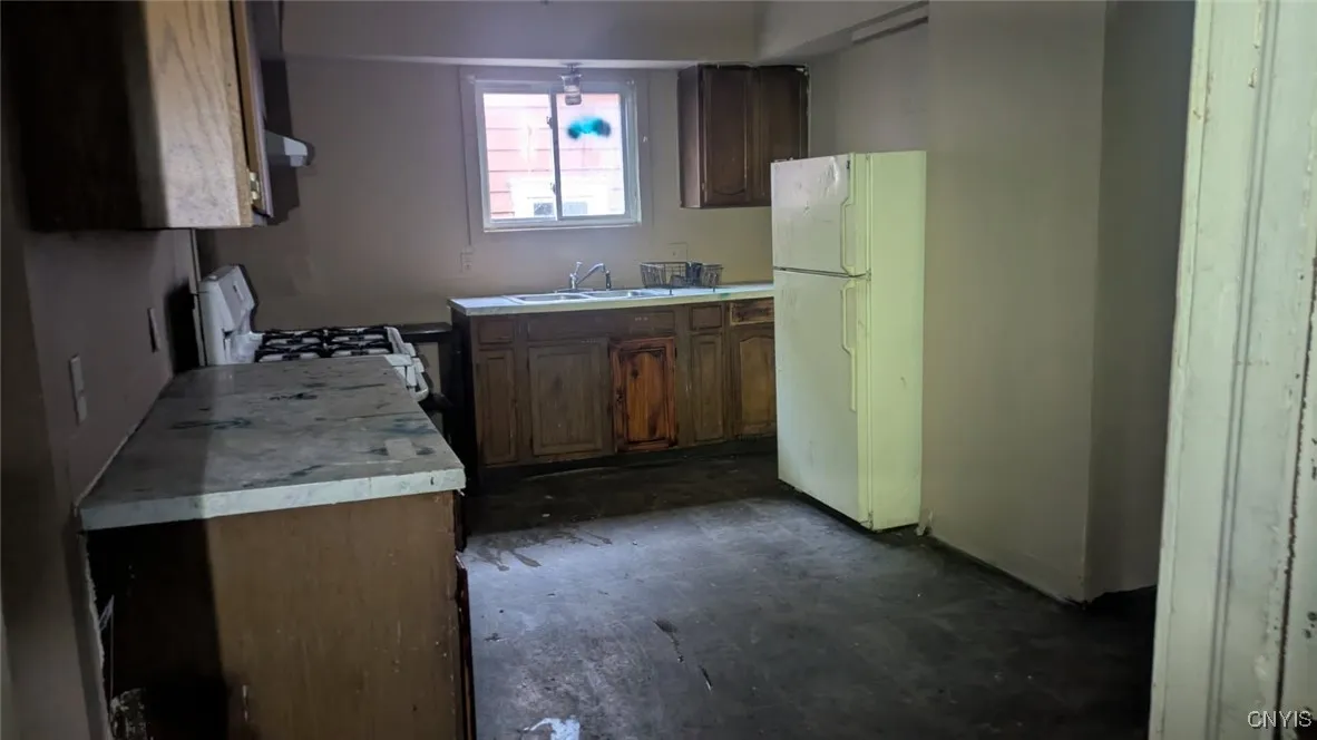 3720 South Salina Street, Syracuse, New York 13205, Syracuse, New York 13205, 4 Bedrooms Bedrooms, ,3 BathroomsBathrooms,Residential,For Sale,3720 South Salina Street, Syracuse, New York 13205,S1629196