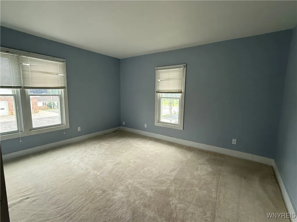 2nd Upstairs bedroom