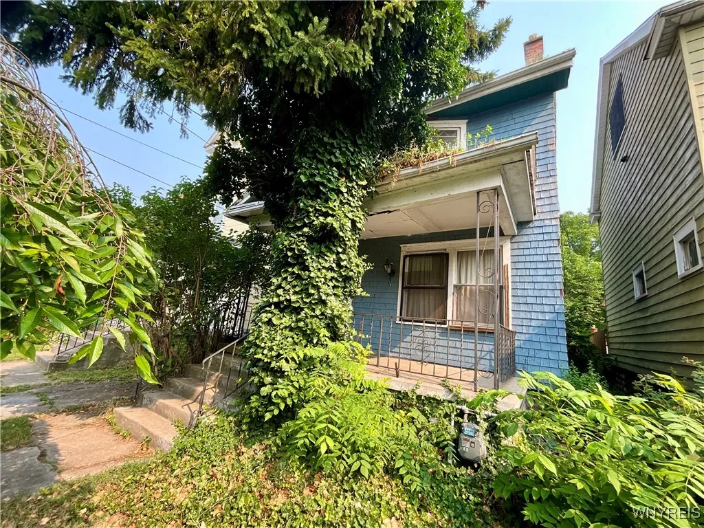 32 Lafayette Avenue, Buffalo, New York 14213, Buffalo, New York 14213, 3 Bedrooms Bedrooms, 9 Rooms Rooms,1 BathroomBathrooms,Residential,Closed,32 Lafayette Avenue, Buffalo, New York 14213,0,B1628133