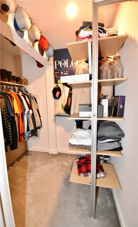 Walk-in closet