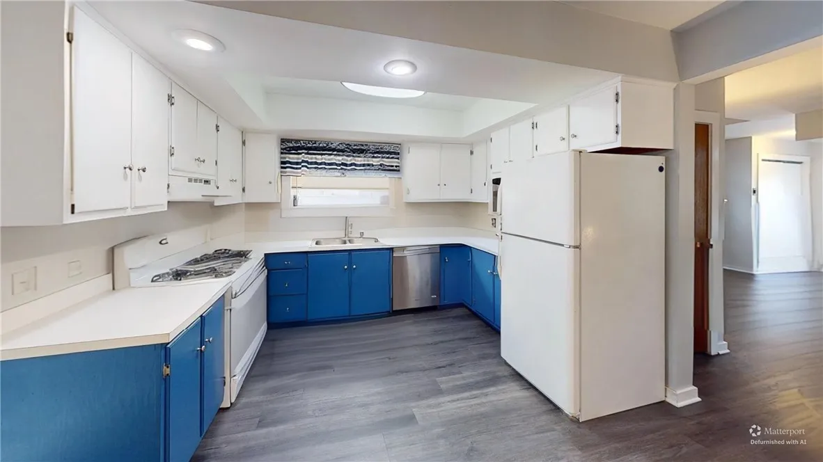 Kitchen minus furnshings