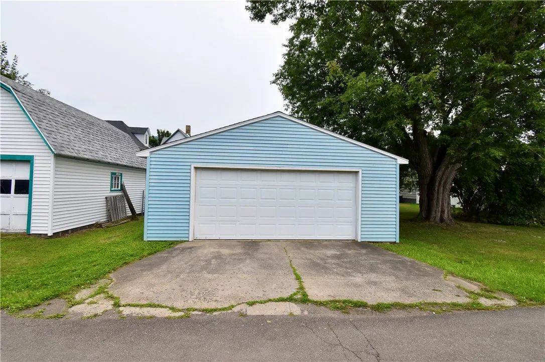 2-car garage off the alley