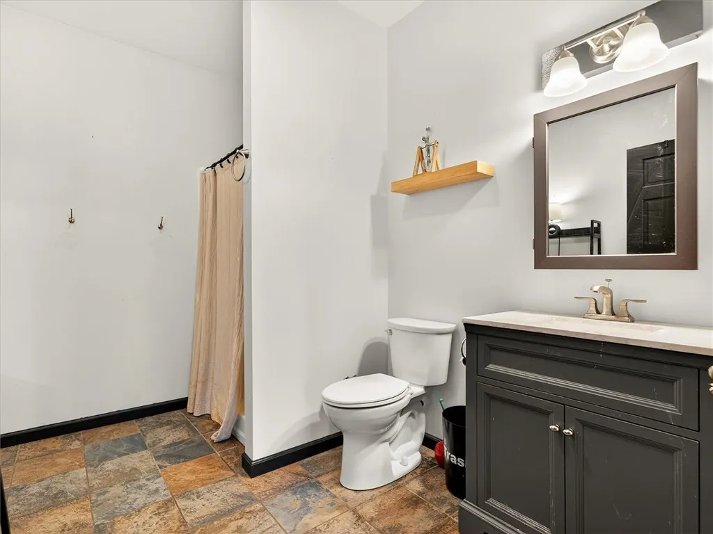 11084 Maple Ridge Road, Shelby, New York 14103, Shelby, New York 14103, 4 Bedrooms Bedrooms, 8 Rooms Rooms,3 BathroomsBathrooms,Residential,Closed,11084 Maple Ridge Road, Shelby, New York 14103,0,R1624852