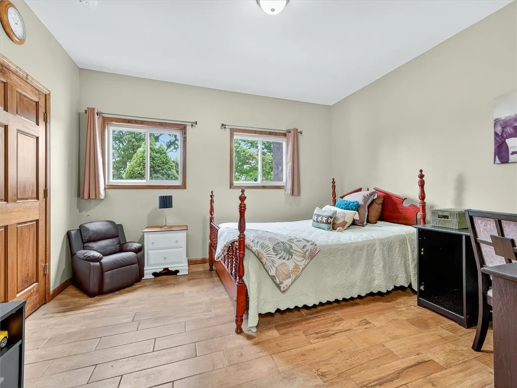 11084 Maple Ridge Road, Shelby, New York 14103, Shelby, New York 14103, 4 Bedrooms Bedrooms, 8 Rooms Rooms,3 BathroomsBathrooms,Residential,Closed,11084 Maple Ridge Road, Shelby, New York 14103,0,R1624852