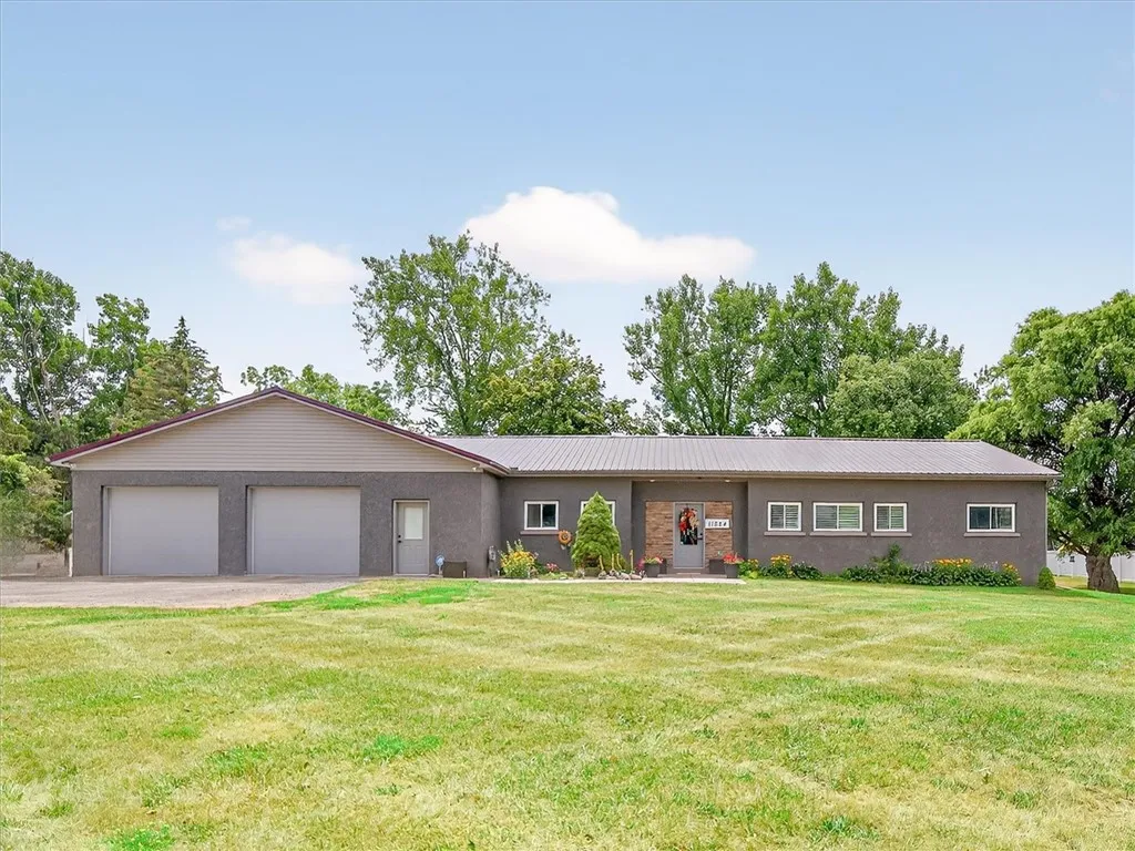 11084 Maple Ridge Road, Shelby, New York 14103, Shelby, New York 14103, 4 Bedrooms Bedrooms, 8 Rooms Rooms,3 BathroomsBathrooms,Residential,Closed,11084 Maple Ridge Road, Shelby, New York 14103,0,R1624852