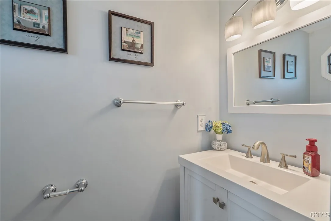 8732 Honeycomb, Cicero, New York 13039, Cicero, New York 13039, 3 Bedrooms Bedrooms, 9 Rooms Rooms,2 BathroomsBathrooms,Residential,Closed,8732 Honeycomb, Cicero, New York 13039,0,S1628374