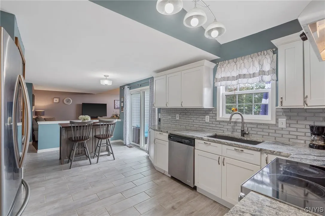 8732 Honeycomb, Cicero, New York 13039, Cicero, New York 13039, 3 Bedrooms Bedrooms, 9 Rooms Rooms,2 BathroomsBathrooms,Residential,Closed,8732 Honeycomb, Cicero, New York 13039,0,S1628374