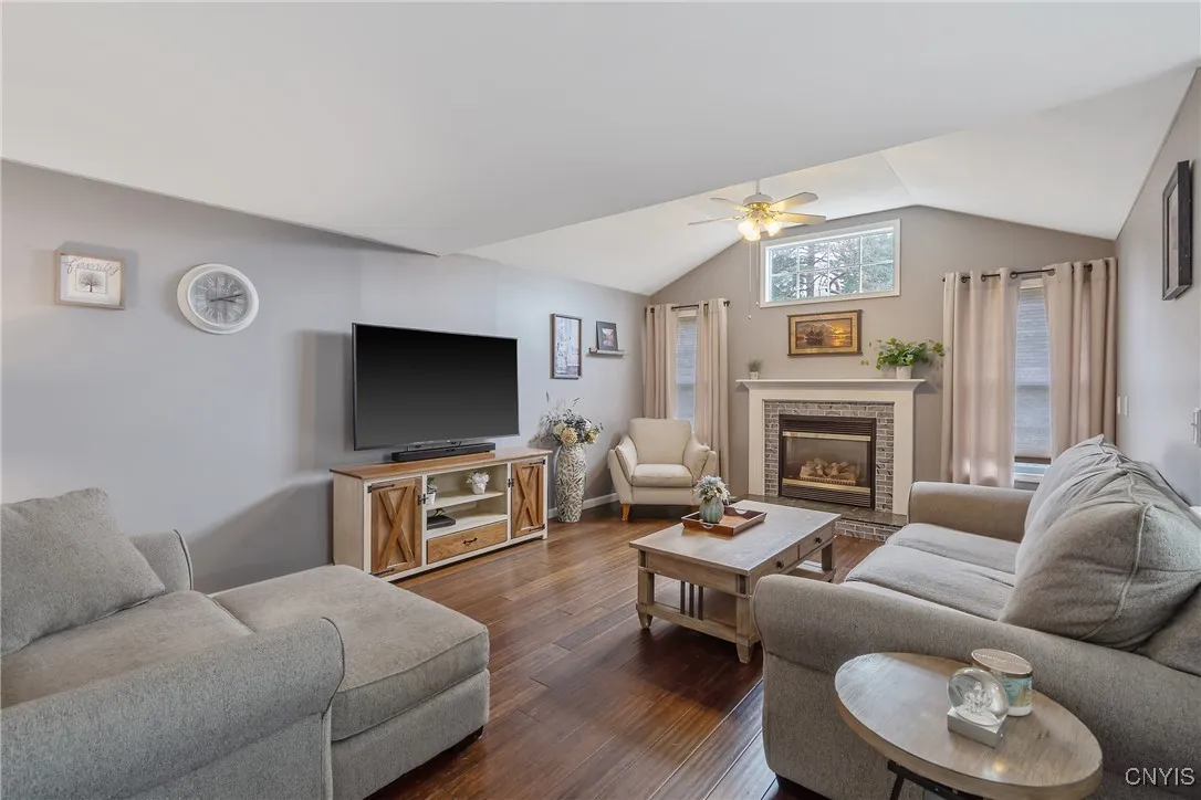 8732 Honeycomb, Cicero, New York 13039, Cicero, New York 13039, 3 Bedrooms Bedrooms, 9 Rooms Rooms,2 BathroomsBathrooms,Residential,Closed,8732 Honeycomb, Cicero, New York 13039,0,S1628374