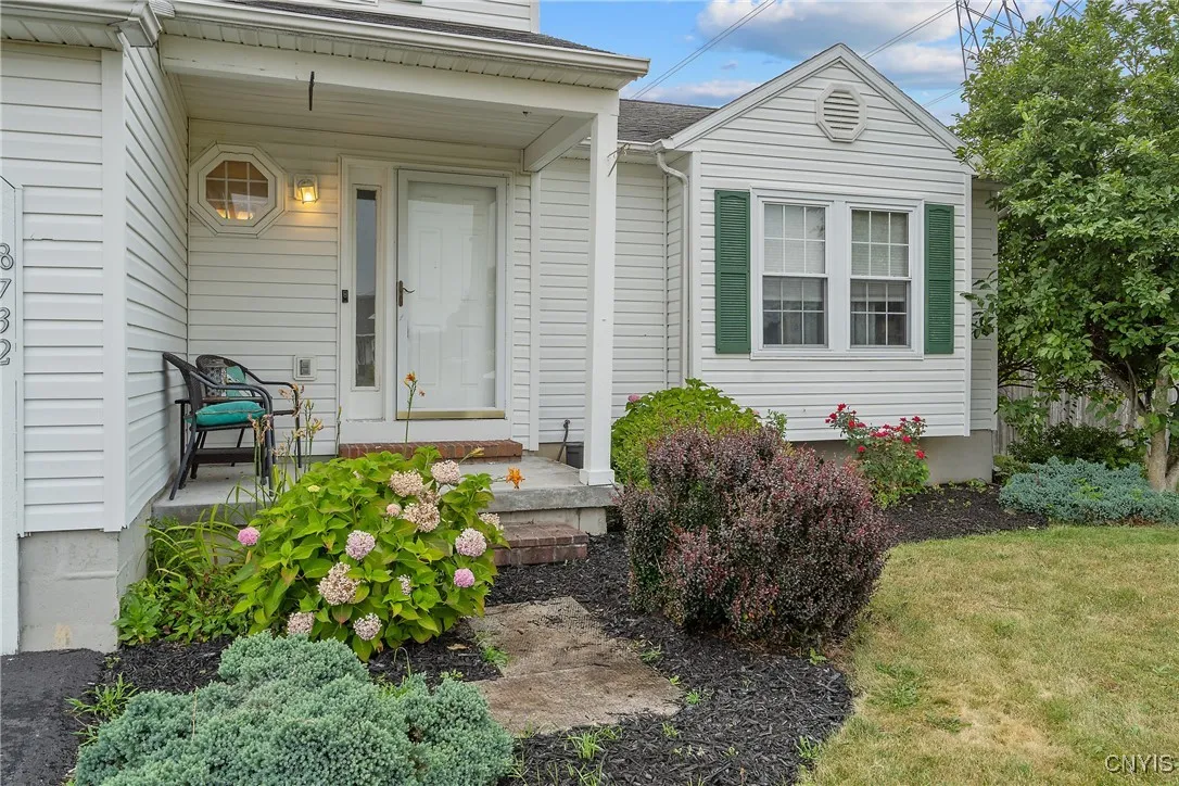 8732 Honeycomb, Cicero, New York 13039, Cicero, New York 13039, 3 Bedrooms Bedrooms, 9 Rooms Rooms,2 BathroomsBathrooms,Residential,Closed,8732 Honeycomb, Cicero, New York 13039,0,S1628374