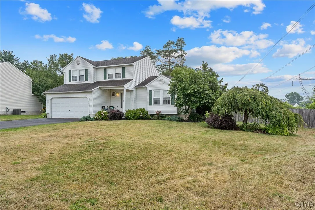 8732 Honeycomb, Cicero, New York 13039, Cicero, New York 13039, 3 Bedrooms Bedrooms, 9 Rooms Rooms,2 BathroomsBathrooms,Residential,Closed,8732 Honeycomb, Cicero, New York 13039,0,S1628374