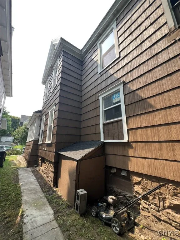 344 Bryant Avenue 46, Syracuse, New York 13204, Syracuse, New York 13204, 6 Bedrooms Bedrooms, ,2 BathroomsBathrooms,Residential,Closed,344 Bryant Avenue 46, Syracuse, New York 13204,0,S1629180