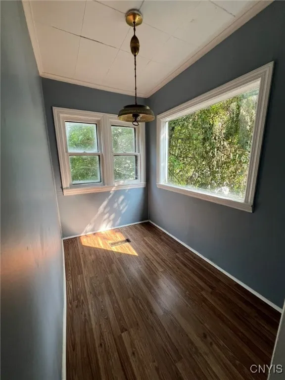 344 Bryant Avenue 46, Syracuse, New York 13204, Syracuse, New York 13204, 6 Bedrooms Bedrooms, ,2 BathroomsBathrooms,Residential,Closed,344 Bryant Avenue 46, Syracuse, New York 13204,0,S1629180