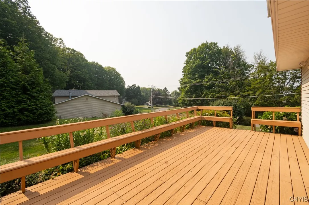 200 Emann Drive, Camillus, New York 13031, Camillus, New York 13031, 4 Bedrooms Bedrooms, 6 Rooms Rooms,2 BathroomsBathrooms,Residential,Closed,200 Emann Drive, Camillus, New York 13031,0,S1629066