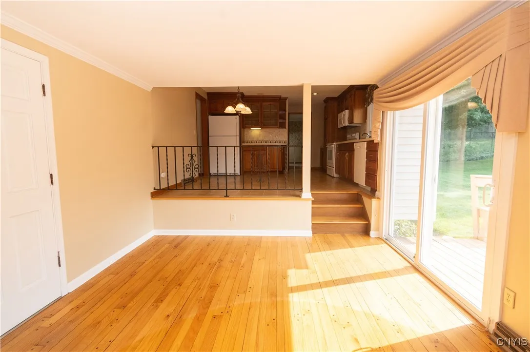 200 Emann Drive, Camillus, New York 13031, Camillus, New York 13031, 4 Bedrooms Bedrooms, 6 Rooms Rooms,2 BathroomsBathrooms,Residential,Closed,200 Emann Drive, Camillus, New York 13031,0,S1629066