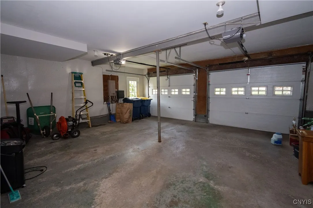 200 Emann Drive, Camillus, New York 13031, Camillus, New York 13031, 4 Bedrooms Bedrooms, 6 Rooms Rooms,2 BathroomsBathrooms,Residential,Closed,200 Emann Drive, Camillus, New York 13031,0,S1629066