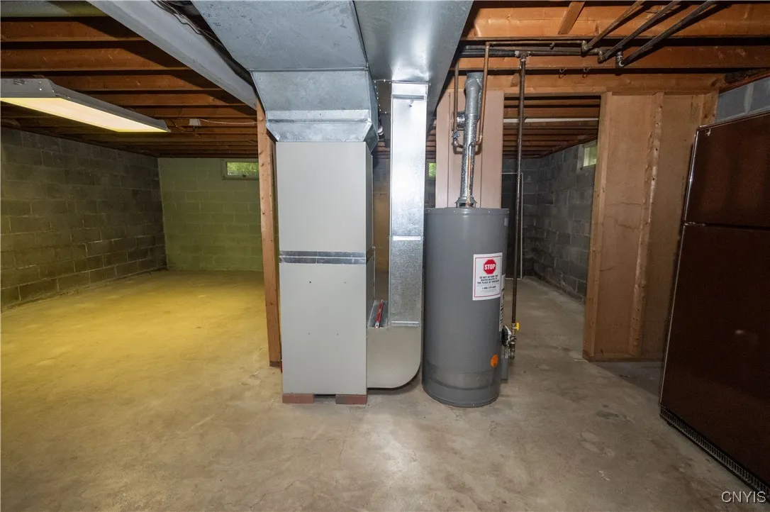 200 Emann Drive, Camillus, New York 13031, Camillus, New York 13031, 4 Bedrooms Bedrooms, 6 Rooms Rooms,2 BathroomsBathrooms,Residential,Closed,200 Emann Drive, Camillus, New York 13031,0,S1629066