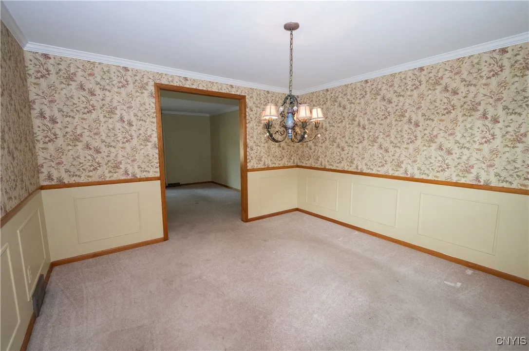 200 Emann Drive, Camillus, New York 13031, Camillus, New York 13031, 4 Bedrooms Bedrooms, 6 Rooms Rooms,2 BathroomsBathrooms,Residential,Closed,200 Emann Drive, Camillus, New York 13031,0,S1629066