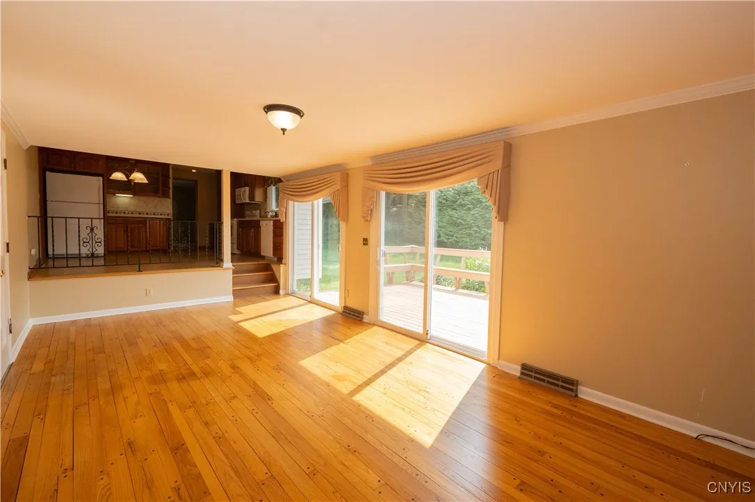 200 Emann Drive, Camillus, New York 13031, Camillus, New York 13031, 4 Bedrooms Bedrooms, 6 Rooms Rooms,2 BathroomsBathrooms,Residential,Closed,200 Emann Drive, Camillus, New York 13031,0,S1629066