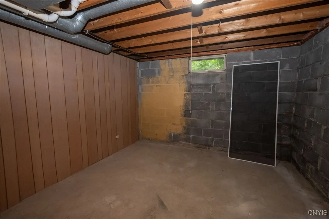 200 Emann Drive, Camillus, New York 13031, Camillus, New York 13031, 4 Bedrooms Bedrooms, 6 Rooms Rooms,2 BathroomsBathrooms,Residential,Closed,200 Emann Drive, Camillus, New York 13031,0,S1629066