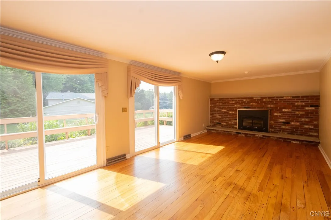 200 Emann Drive, Camillus, New York 13031, Camillus, New York 13031, 4 Bedrooms Bedrooms, 6 Rooms Rooms,2 BathroomsBathrooms,Residential,Closed,200 Emann Drive, Camillus, New York 13031,0,S1629066