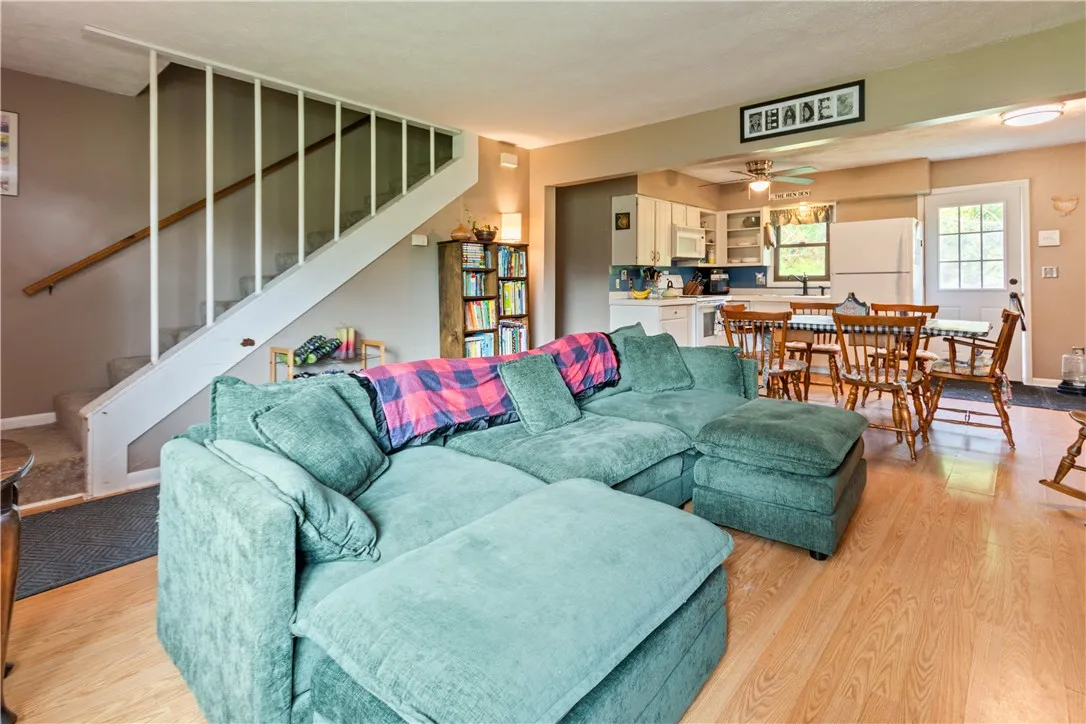 3730 Middle Cheshire Road, Canandaigua Town, New Y, Canandaigua Town, New York 14424, 4 Bedrooms Bedrooms, 8 Rooms Rooms,2 BathroomsBathrooms,Residential,Closed,3730 Middle Cheshire Road, Canandaigua Town, New Y,0,R1628500