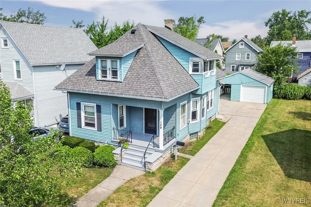 129 Tremaine Avenue, Tonawanda, New York 14217, Tonawanda, New York 14217, 3 Bedrooms Bedrooms, 7 Rooms Rooms,1 BathroomBathrooms,Residential,For Sale,129 Tremaine Avenue, Tonawanda, New York 14217,B1629017