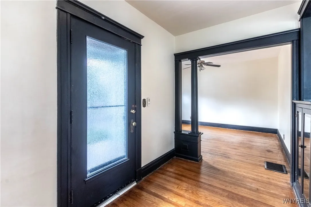 129 Tremaine Avenue, Tonawanda, New York 14217, Tonawanda, New York 14217, 3 Bedrooms Bedrooms, 7 Rooms Rooms,1 BathroomBathrooms,Residential,For Sale,129 Tremaine Avenue, Tonawanda, New York 14217,0,B1629017