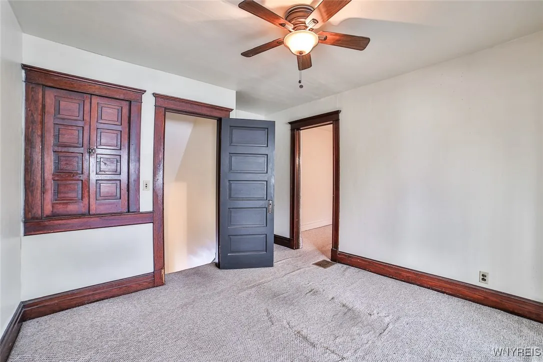 129 Tremaine Avenue, Tonawanda, New York 14217, Tonawanda, New York 14217, 3 Bedrooms Bedrooms, 7 Rooms Rooms,1 BathroomBathrooms,Residential,For Sale,129 Tremaine Avenue, Tonawanda, New York 14217,B1629017