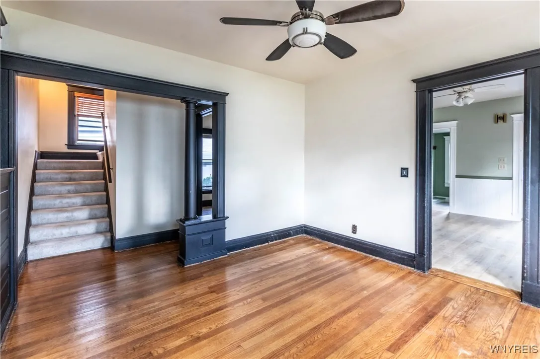 129 Tremaine Avenue, Tonawanda, New York 14217, Tonawanda, New York 14217, 3 Bedrooms Bedrooms, 7 Rooms Rooms,1 BathroomBathrooms,Residential,For Sale,129 Tremaine Avenue, Tonawanda, New York 14217,0,B1629017