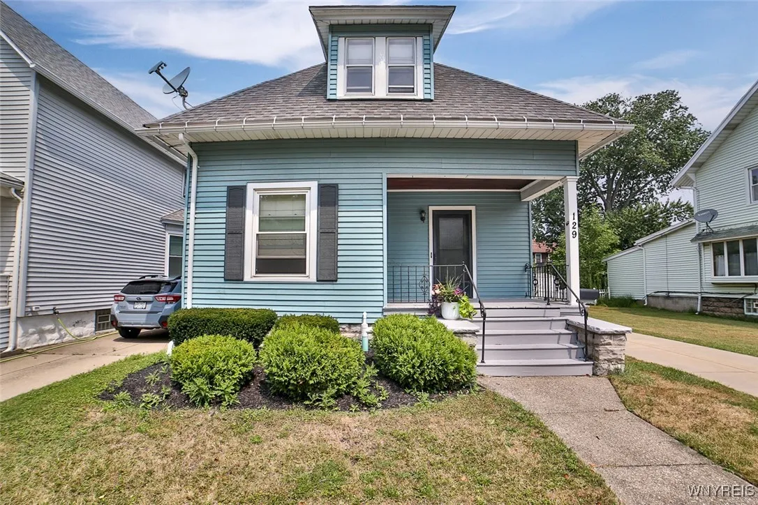 129 Tremaine Avenue, Tonawanda, New York 14217, Tonawanda, New York 14217, 3 Bedrooms Bedrooms, 7 Rooms Rooms,1 BathroomBathrooms,Residential,For Sale,129 Tremaine Avenue, Tonawanda, New York 14217,B1629017