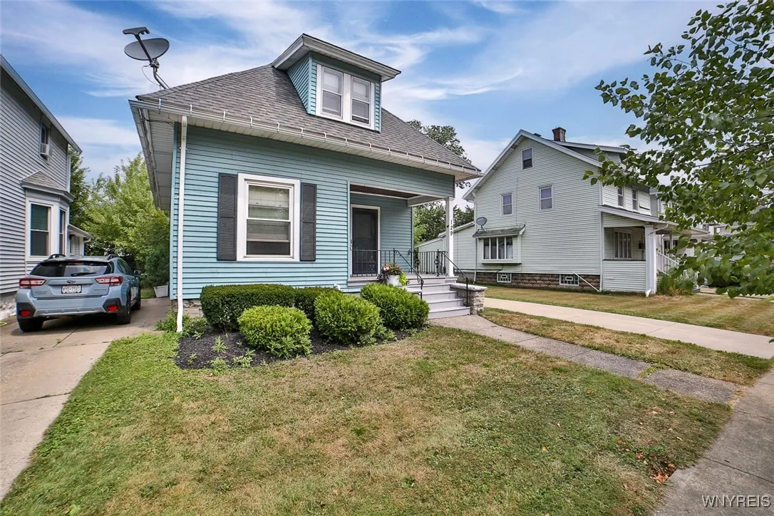 129 Tremaine Avenue, Tonawanda, New York 14217, Tonawanda, New York 14217, 3 Bedrooms Bedrooms, 7 Rooms Rooms,1 BathroomBathrooms,Residential,For Sale,129 Tremaine Avenue, Tonawanda, New York 14217,B1629017