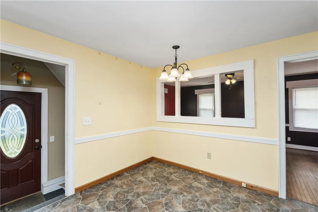 space for dining room table