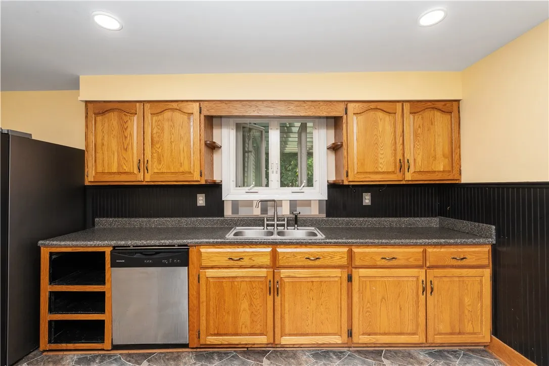 28 Angelica Street, Almond, New York 14804, Almond, New York 14804, 3 Bedrooms Bedrooms, 6 Rooms Rooms,2 BathroomsBathrooms,Residential,Closed,28 Angelica Street, Almond, New York 14804,0,R1628909