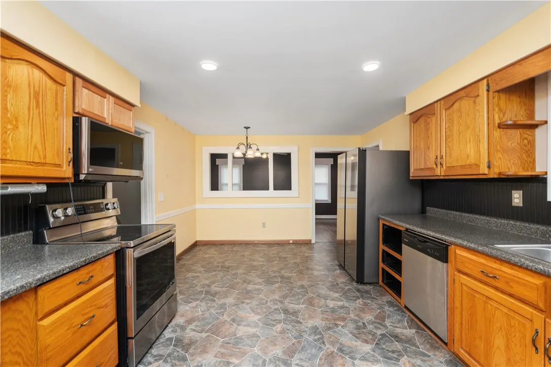 Kitchen with plenty of cabinets