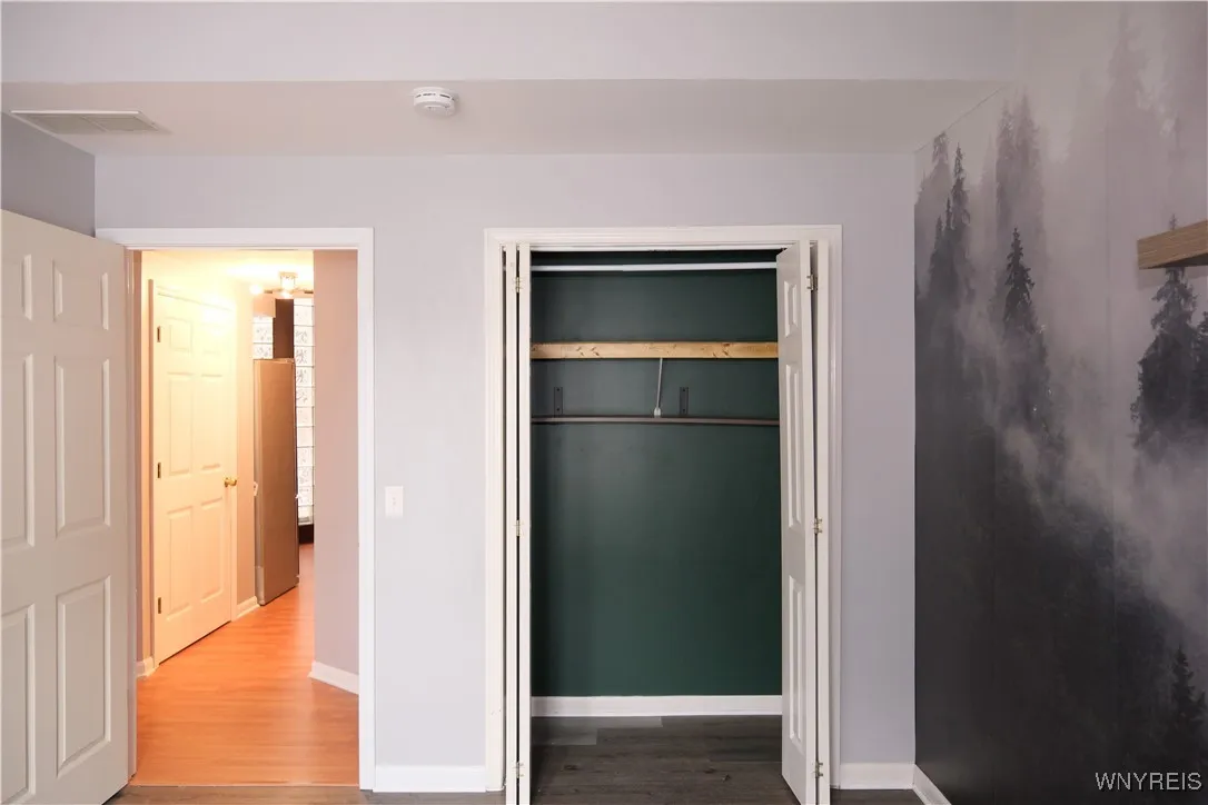 233 Richmond Avenue 3, Buffalo, New York 14222, Buffalo, New York 14222, 2 Bedrooms Bedrooms, 5 Rooms Rooms,1 BathroomBathrooms,Residential Lease,For Rent,233 Richmond Avenue 3, Buffalo, New York 14222,B1629275