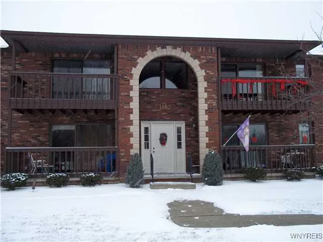 1187 F Indian Church, West Seneca, New York 14224, West Seneca, New York 14224, 2 Bedrooms Bedrooms, 9 Rooms Rooms,2 BathroomsBathrooms,Residential,For Sale,1187 F Indian Church, West Seneca, New York 14224,B1629058