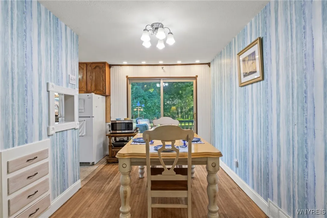 4165 Norway Place, Hamburg, New York 14075, Hamburg, New York 14075, 4 Bedrooms Bedrooms, 9 Rooms Rooms,2 BathroomsBathrooms,Residential,For Sale,4165 Norway Place, Hamburg, New York 14075,0,B1629247
