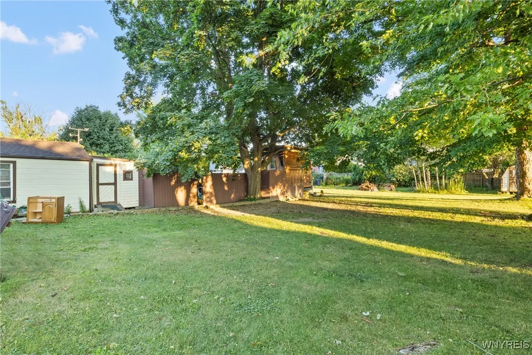 4165 Norway Place, Hamburg, New York 14075, Hamburg, New York 14075, 4 Bedrooms Bedrooms, 9 Rooms Rooms,2 BathroomsBathrooms,Residential,For Sale,4165 Norway Place, Hamburg, New York 14075,0,B1629247