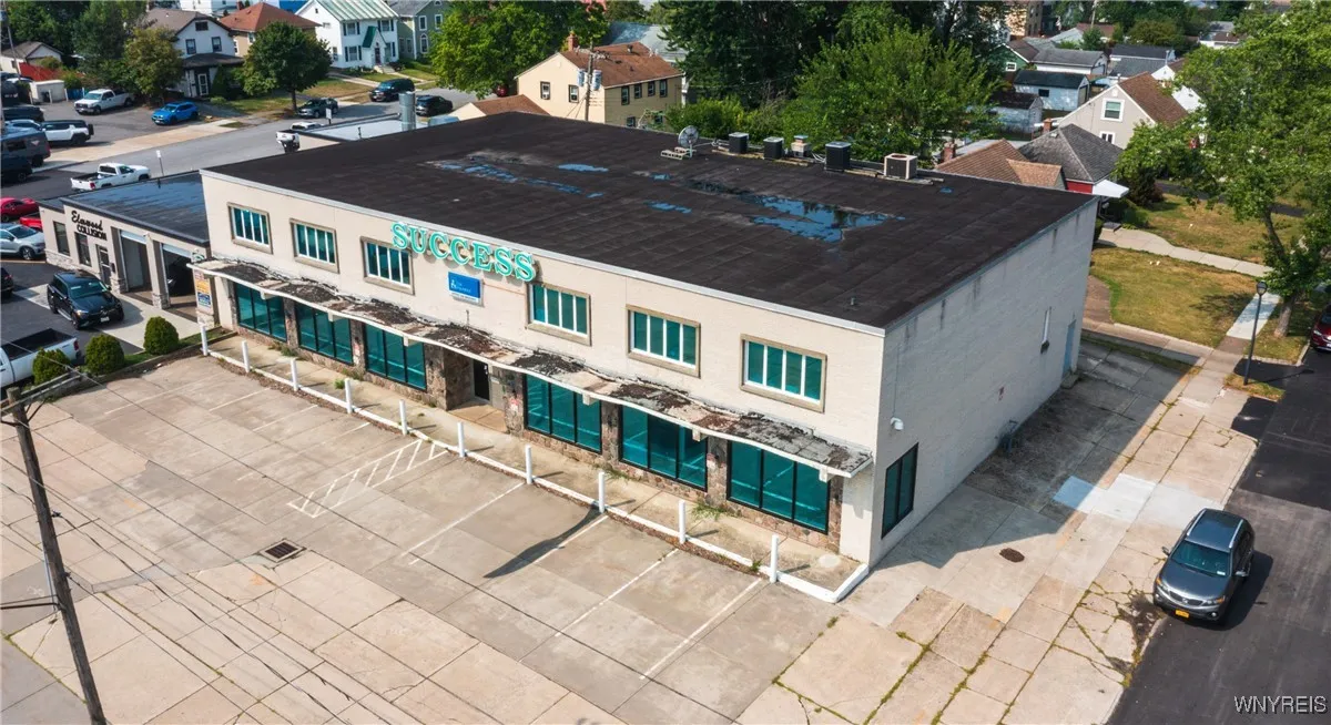2718 Elmwood Avenue, Tonawanda, New York 14217, Tonawanda, New York 14217, ,Commercial Sale,For Sale,2718 Elmwood Avenue, Tonawanda, New York 14217,B1629170