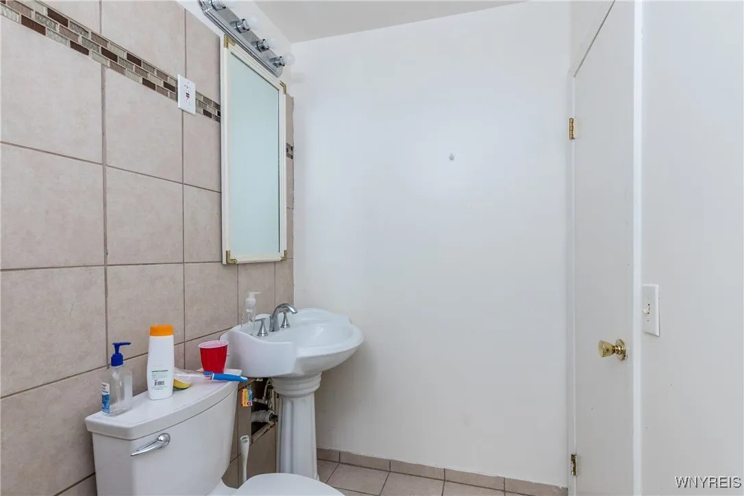 2718 Elmwood Avenue, Tonawanda, New York 14217, Tonawanda, New York 14217, ,Commercial Sale,For Sale,2718 Elmwood Avenue, Tonawanda, New York 14217,B1629170